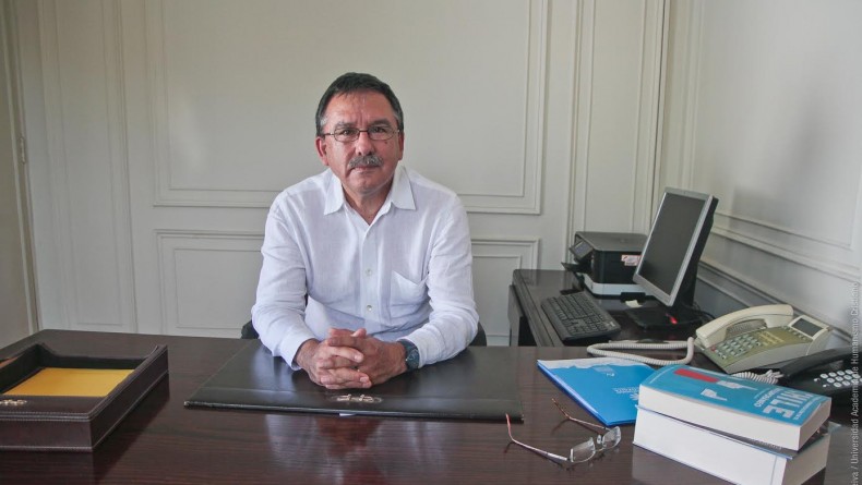 Pablo Venegas, rector de la UAHC: «Ningún estamento debería estar excluido en las decisiones de una comunidad universitaria»