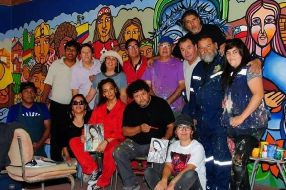 Colectivo Brigada Ramona Parra denuncia a Chile Vamos por uso no autorizado de sus murales en franja electoral
