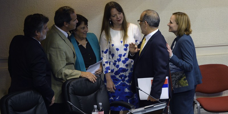 Pacto entre Nueva Mayoría y Chile Vamos deja a la desmunicipalización dependiente del próximo gobierno