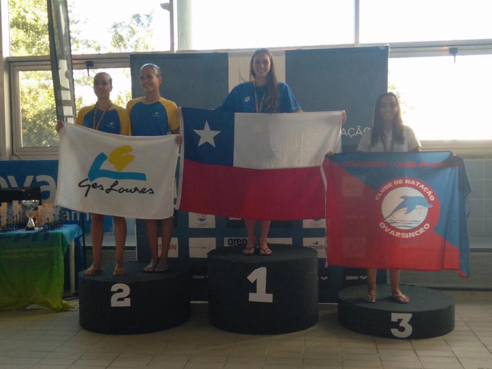 Chilena Isidora Letelier se cuelga la medalla dorada tras ganar Open de Portugal en nado sincronizado