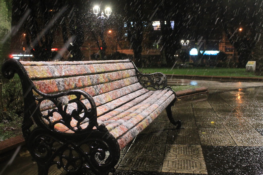 Un fin de semana de frío: Pronostican hasta 20 centímetros de nieve en algunos sectores de Santiago
