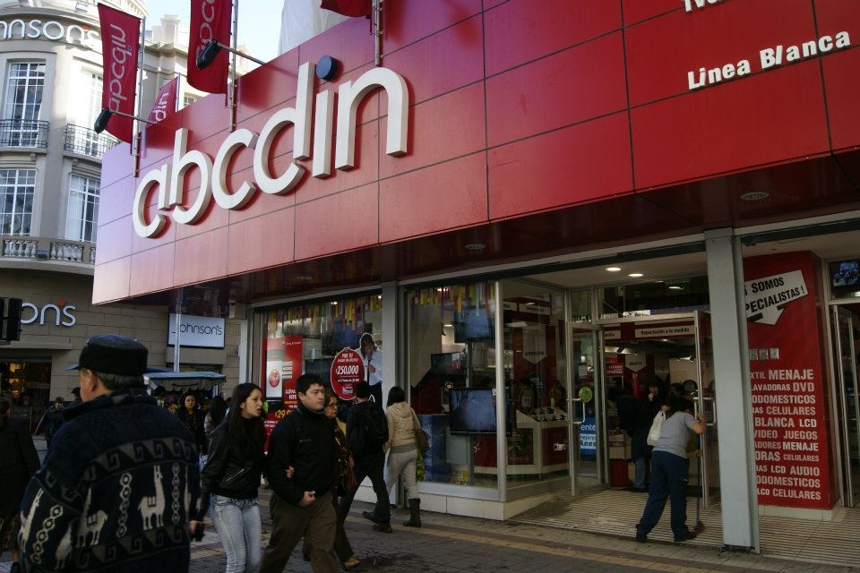 Revés para el retail: Sindicato de Abcdin logra que DT no los obligue a realizar «servicios mínimos» en caso de huelga legal