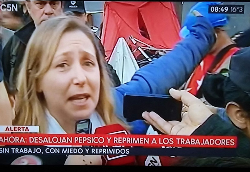 «A Macri se le cayó la careta»: Diputada argentina denuncia exceso de violencia en desalojo de trabajadores de Pepsico