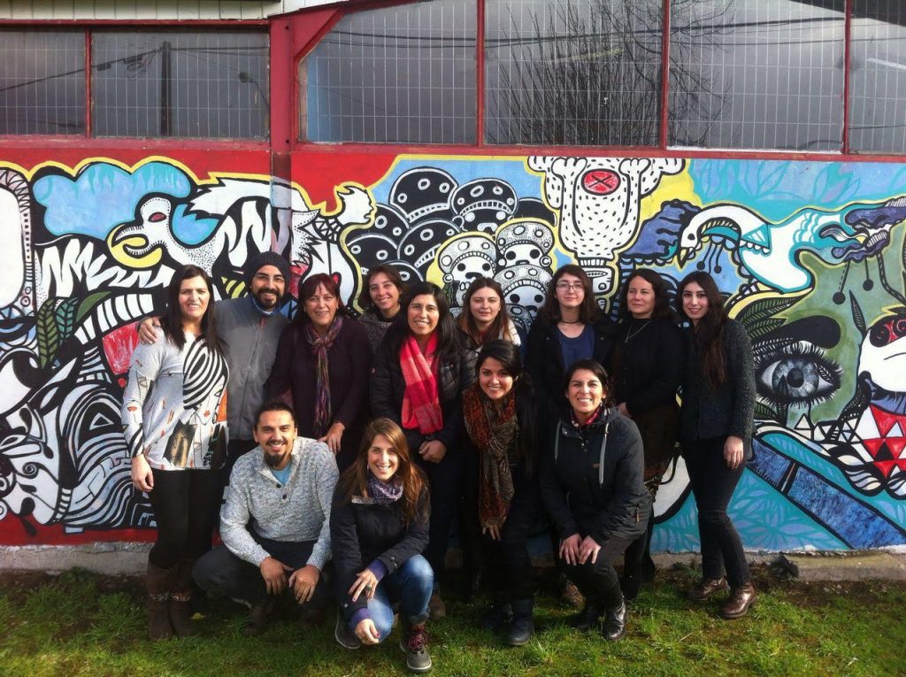 Facultad de Artes de la U. de Chile apuesta por la descentralización con postgrados virtuales y presenciales