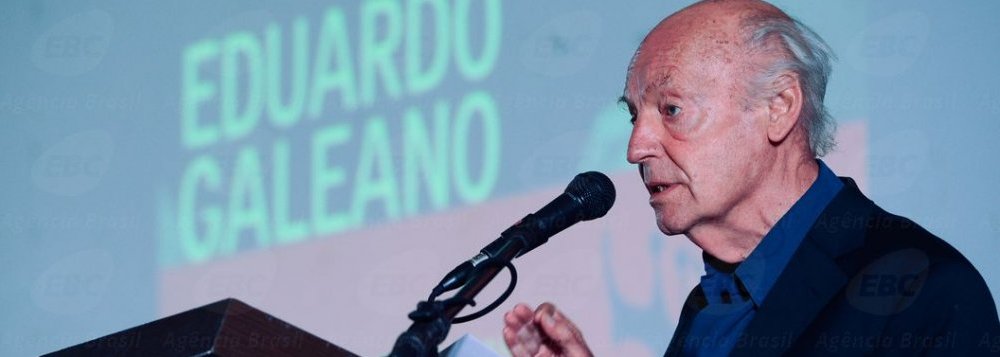 Feliz Cumpleaños Eduardo Galeano: ¡10 libros para descargar!