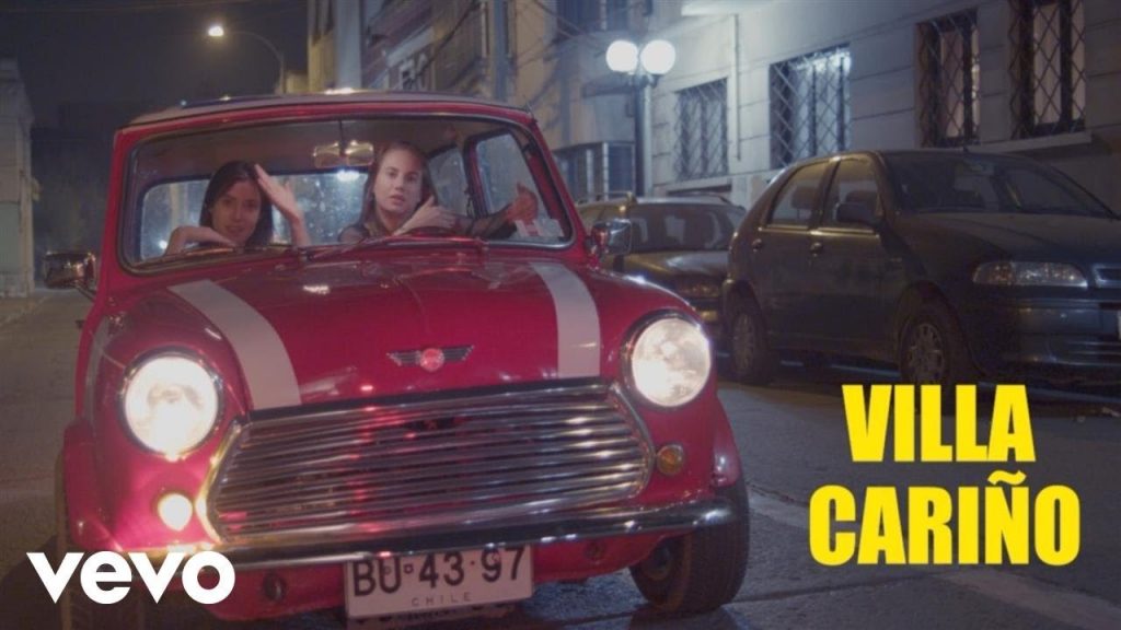 VIDEO| Las actrices Daniela Ramírez y Li Fridman protagonizan «Amor de madrugada», el nuevo single de Villa Cariño