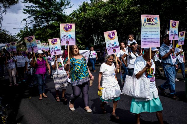 Crónica de una lucha por la despenalización del aborto en El Salvador: “¡Que se aprueben las 4 causales!”