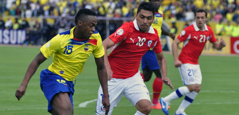 Arquero de Ecuador: «Chile es una selección muy grande, pero están desesperados»