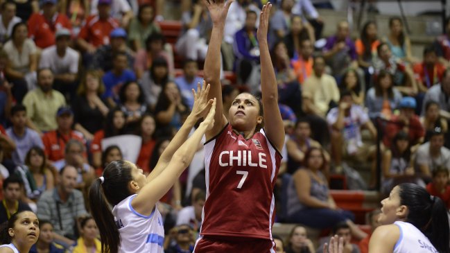 Seleccionada chilena Ziomara Morrison denuncia situación del baloncesto femenino: «Es como si no existiera»