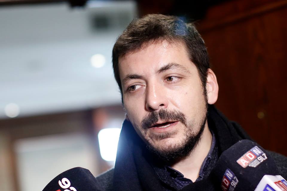 Sebastián Depolo, coordinador de campaña de Sánchez: «Hay una sensación amarga, estuvimos a poco de la segunda vuelta»