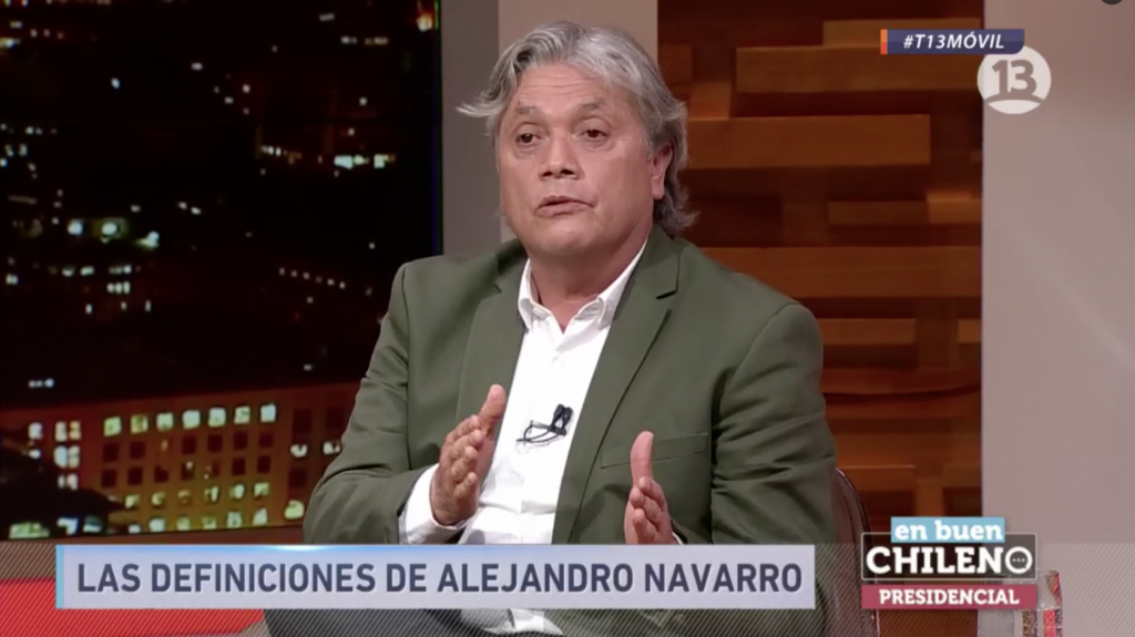 Navarro denuncia que fue cortado en «En buen chileno» por exigir a una panelista de izquierda como Pamela Jiles