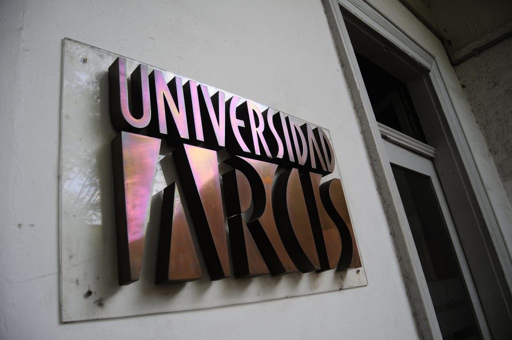 Estudiantes de Arcis contra el Mineduc: «Vulneró nuestras garantías constitucionales»