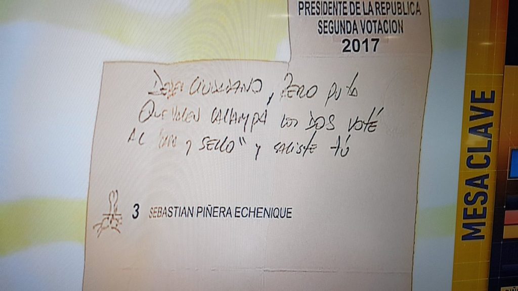 Apoderado de Chile Vamos exige que se considere válido un voto donde se marcó un pene sobre opción de Piñera