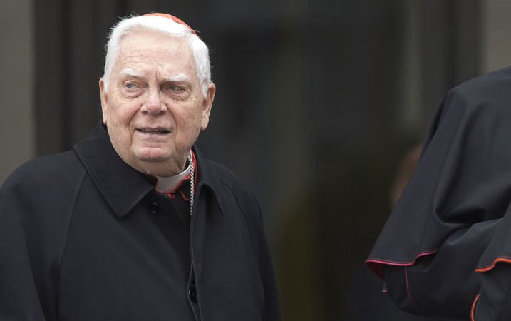 Protegido incluso muerto: El Papa participará en los funerales del cardenal que protegió a los curas pederastas de Boston