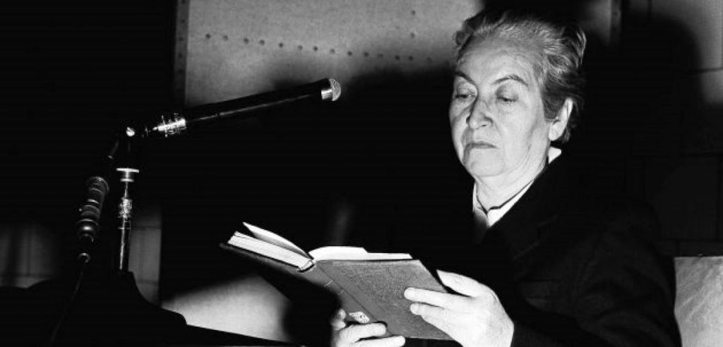 Gabriela Mistral profetizó en la década del ’30 el arribismo universitario