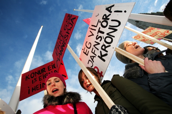 Islandia se convierte en el primer país del mundo donde es ilegal la brecha de salario entre mujeres y hombres