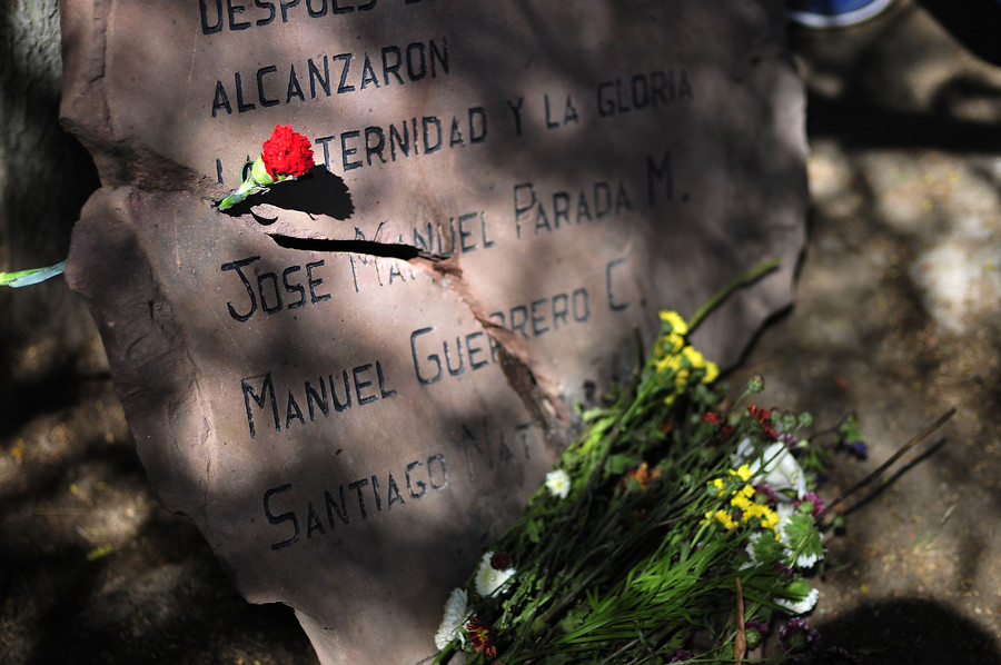 Desconocidos destruyeron memorial dedicado a víctimas del Caso Degollados en Quilicura
