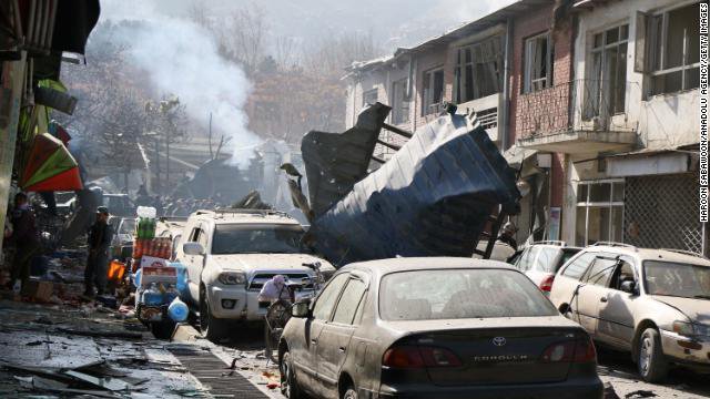 Afganistán: Atentado en Kabul deja al menos 95 muertos