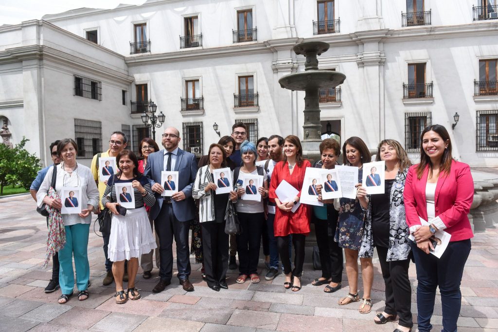 #GraciasPresidenta: Manifiesto que busca defender el legado histórico de Bachelet