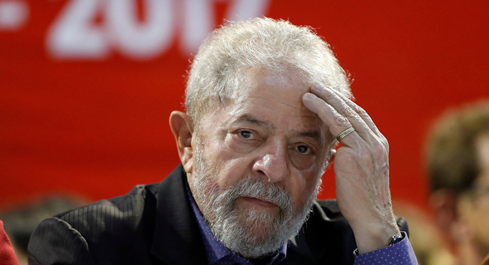 Ultimátum para Lula: Juez Moro le da hasta mañana a las 17 hrs para que se entregue y cumpla condena