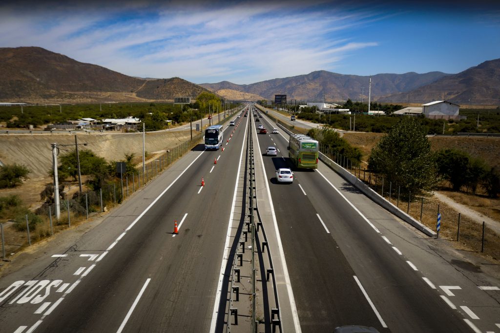 Autopistas urbanas multiplican utilidades en más del 500%  por mayor tráfico y alza de peajes