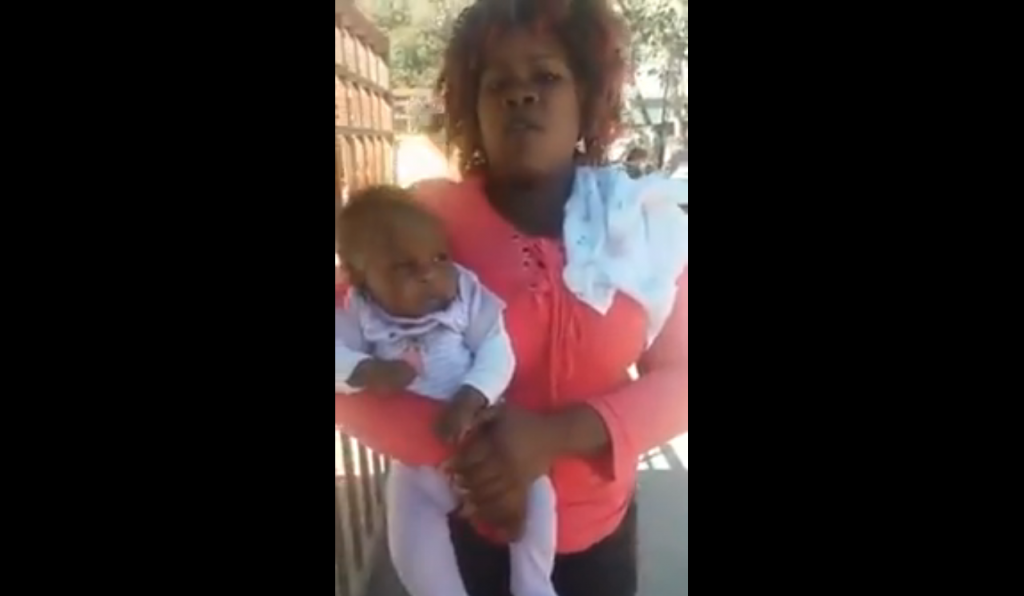 VIDEO| Haitiana denuncia que una pareja botó coche donde estaba su hija