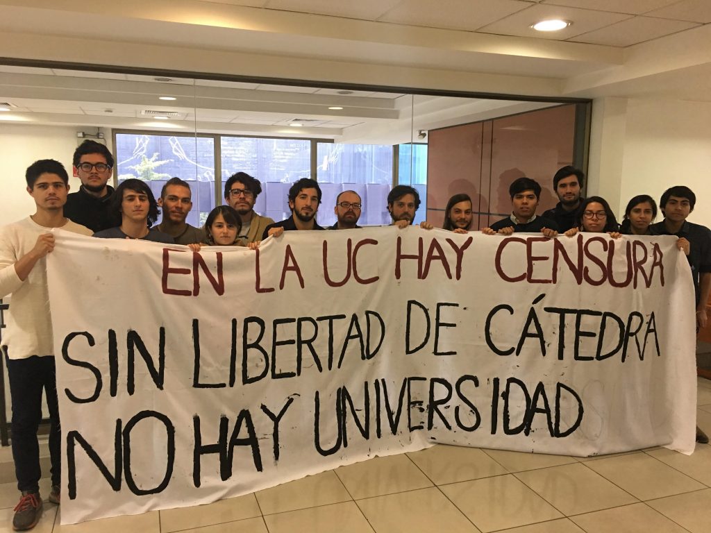 Profesor de Teología UC acusa al plantel de «persecución política» y vulneración de su «libertad de opinión»