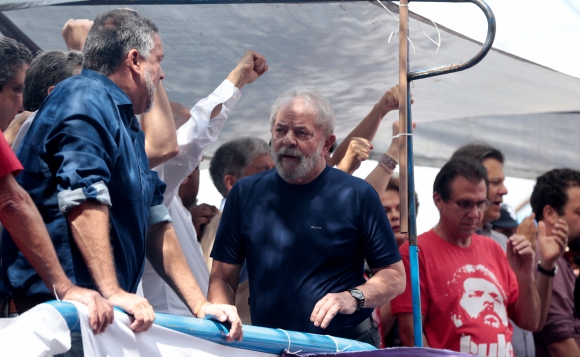 Lula da Silva acepta ir a prisión: «Voy a salir de esto mayor, más fuerte, más verdadero»