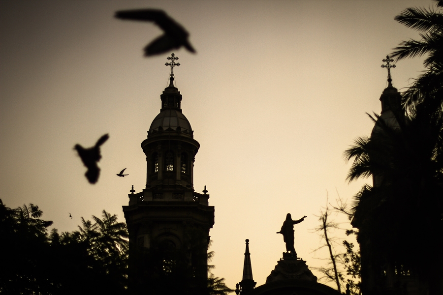 Nuevo caso de abuso complica al Arzobispado de Santiago