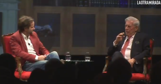 VIDEO| El papelón de Axel Kaiser al entrevistar a Mario Vargas Llosa: «Esa pregunta yo no te la acepto»