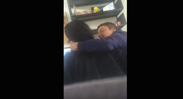 VIDEO| Solo así nos creen: Estudiante graba a profesor acosándola sexualmente «para que no le suceda a otra»