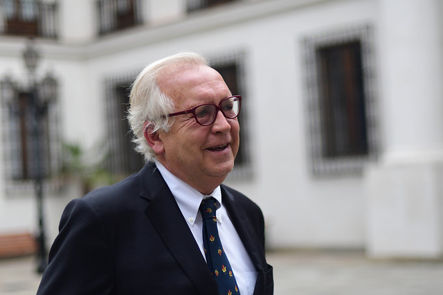 Jorge Burgos defenderá a ministro de Salud en acusación constitucional