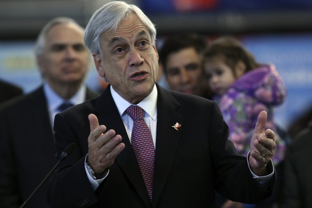 Piñera defiende iniciativa que busca expulsar a más de 2 mil extranjeros durante 2018