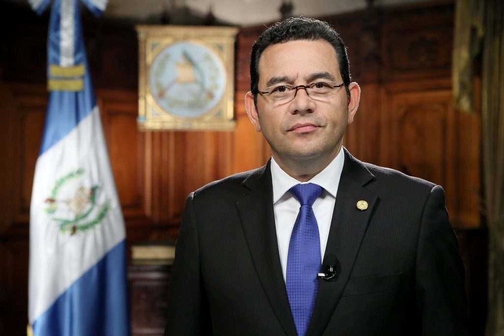 Una mujer denunció al presidente de Guatemala por violación