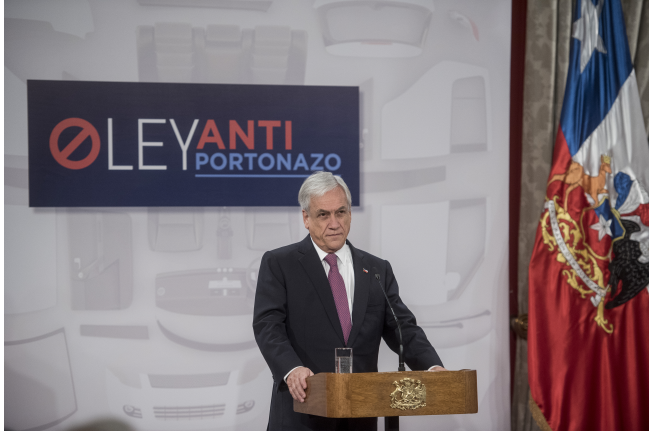 Ley «anti portonazos»: Piñera suma proyectos que endurecen penas y dan más atribuciones a policías