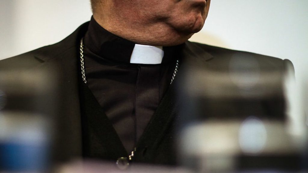 Insólito: Le preguntan a víctima de abusos de sacerdote Laplagne «si sintió placer» durante los hechos