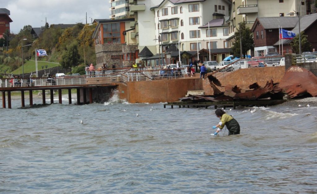 Retiran más de una tonelada de basura del Lago Llanquihue en Puerto Varas