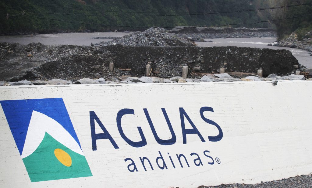 Aguas Andinas anuncia corte de suministro de agua durante 14 horas en sectores de Santiago