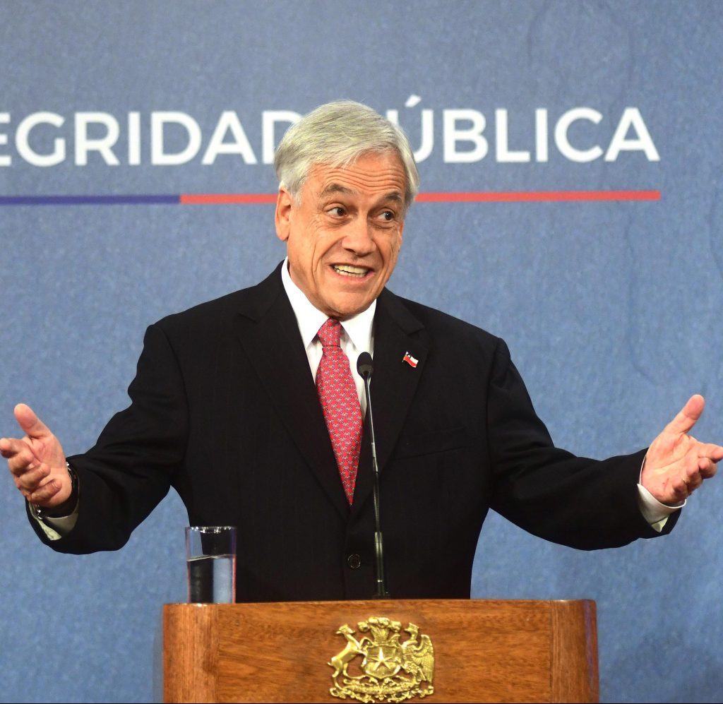 Despidos en el Gobierno de Piñera: Una asociación ilícita para embaucar