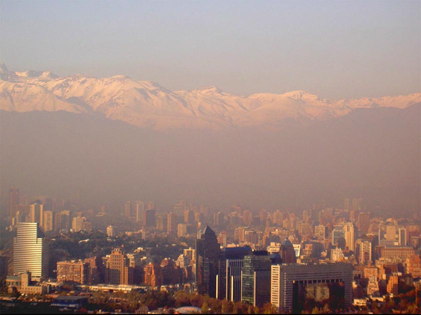 Científicos de la Universidad de Chile proponen aprovechar emisiones de CO2 para producir combustible