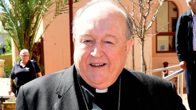 Condenado a un año de cárcel ex arzobispo australiano encubridor de abusos sexuales