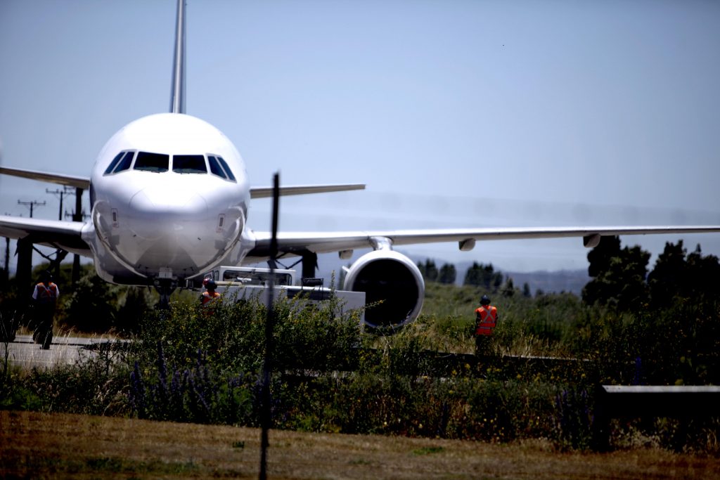 Países latinoamericanos imponen severas restricciones de vuelo por Coronavirus