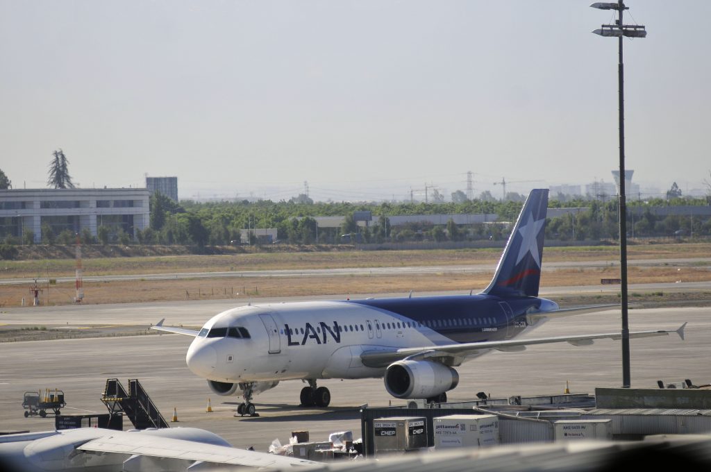 Adolescente chilena muere en avión de Latam en viaje de Miami a Santiago