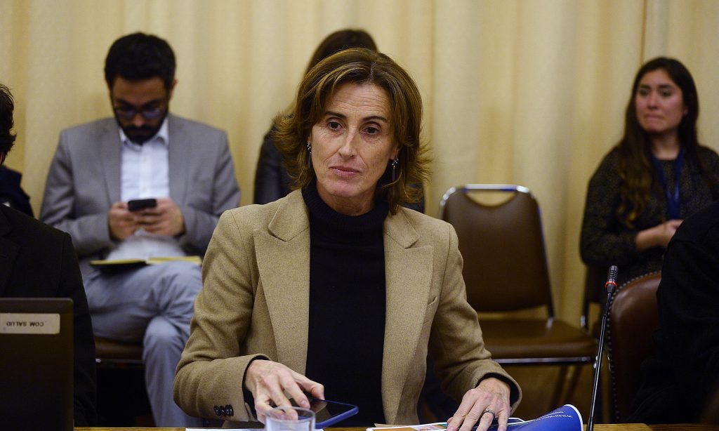 Marcela Cubillos hace lobby a favor de ley Aula Segura a través de spam