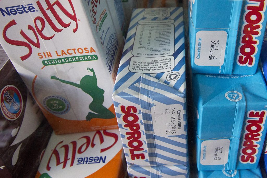 «Nos interesa que el consumidor esté informado»: Fedeleche exige que Ley de Etiquetados obligue a transparentar el origen de la leche