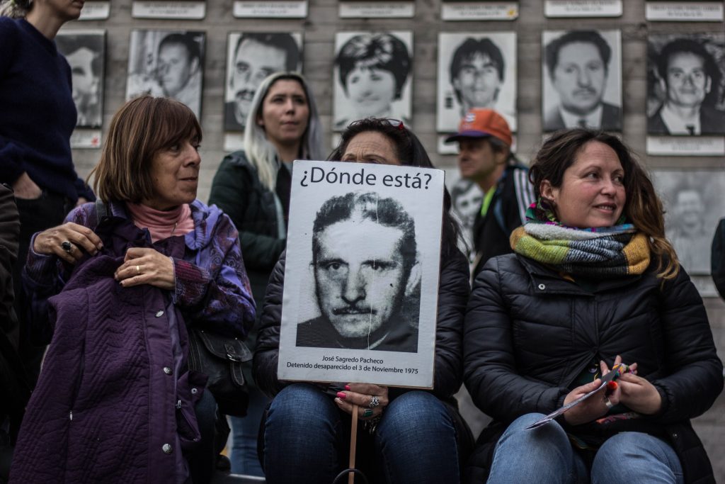 FOTOS| «¿Dónde están?»: Museo de la Memoria conmemoró el Día del Detenido Desaparecido