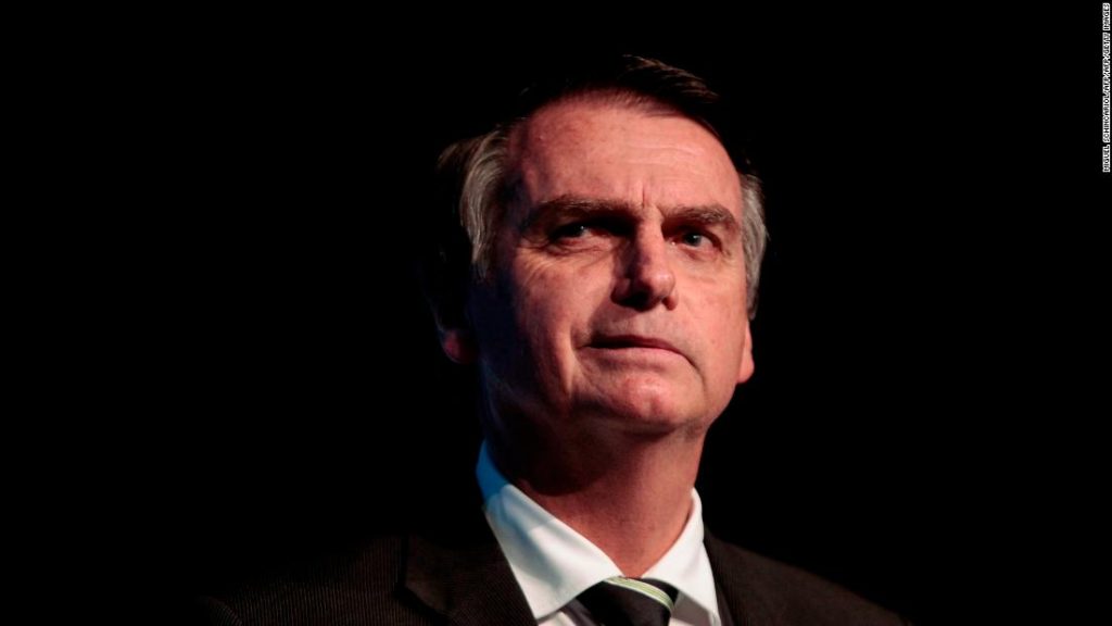 Pone en riesgo la democracia: El contundente vaticinio de The Economist si gana Bolsonaro en Brasil