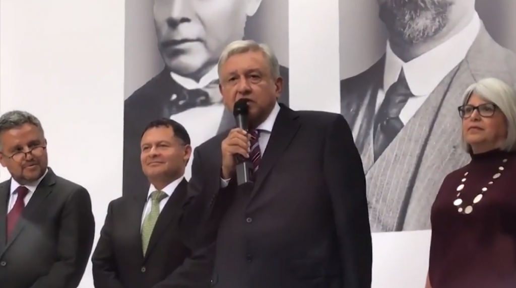 Condescendencia: López Obrador trata de «corazoncito» a reportera para no contestarle una pregunta