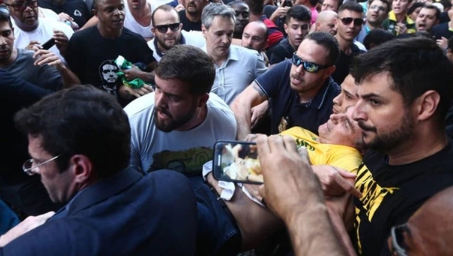 Brasil: Candidato ultra derechista Jair Bolsonaro recibió una puñalada durante acto de campaña
