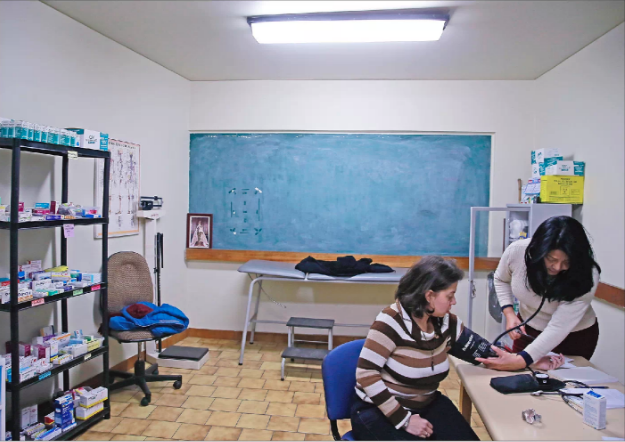 Médicos venezolanos crearon consultorio gratuito para inmigrantes
